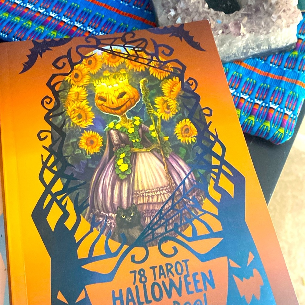 78 Tarot Halloween Guidebook